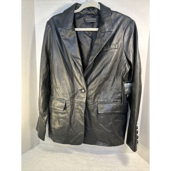 bagatelle Jackets & Blazers - Bagatelle Size M 100% Leather Tailored Jacket Black TIMELESS, SOPHISTICATED!!🤩